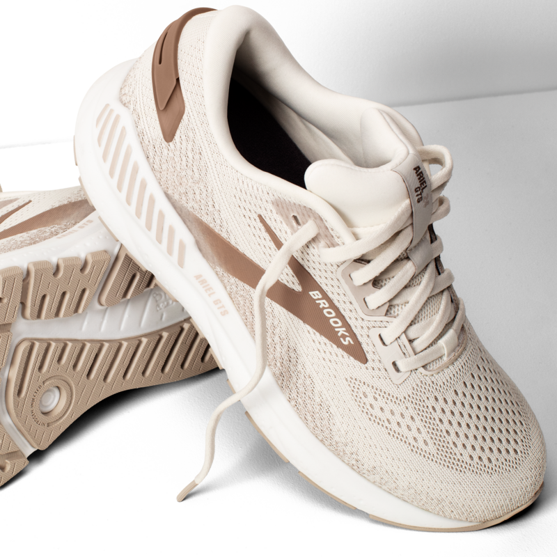 Womens Brooks Ariel GTS 24