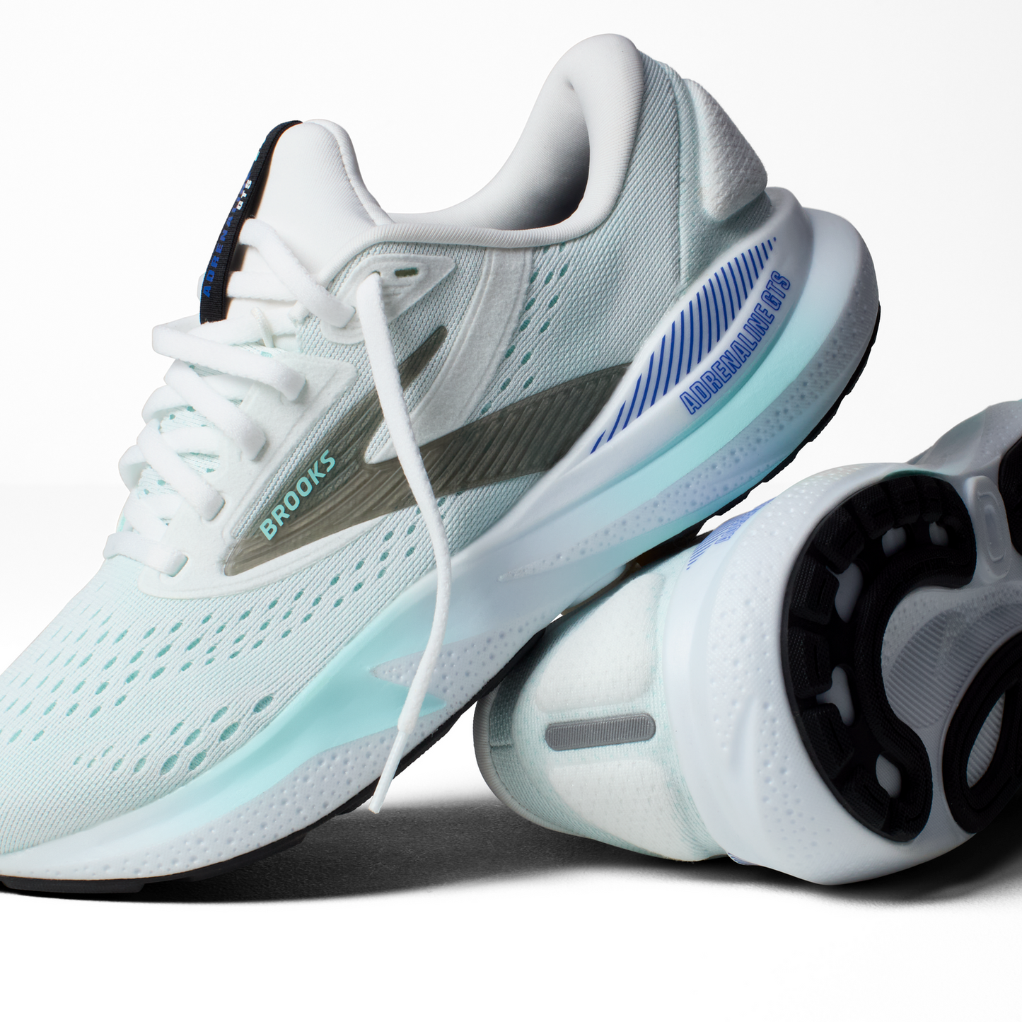 Womens Brooks Adrenaline GTS 24 (B-Width)