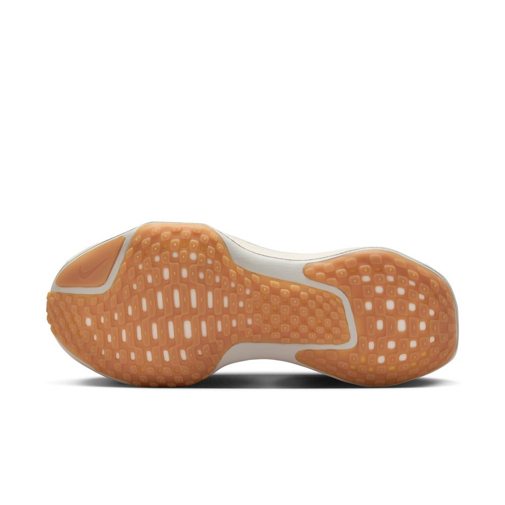 Womens Nike Invincible 3