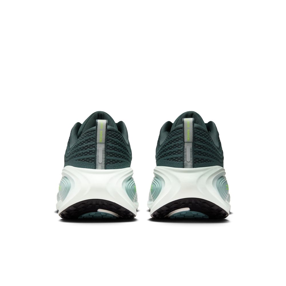Mens Nike Air Zoom Vomero Plus (D-Width)