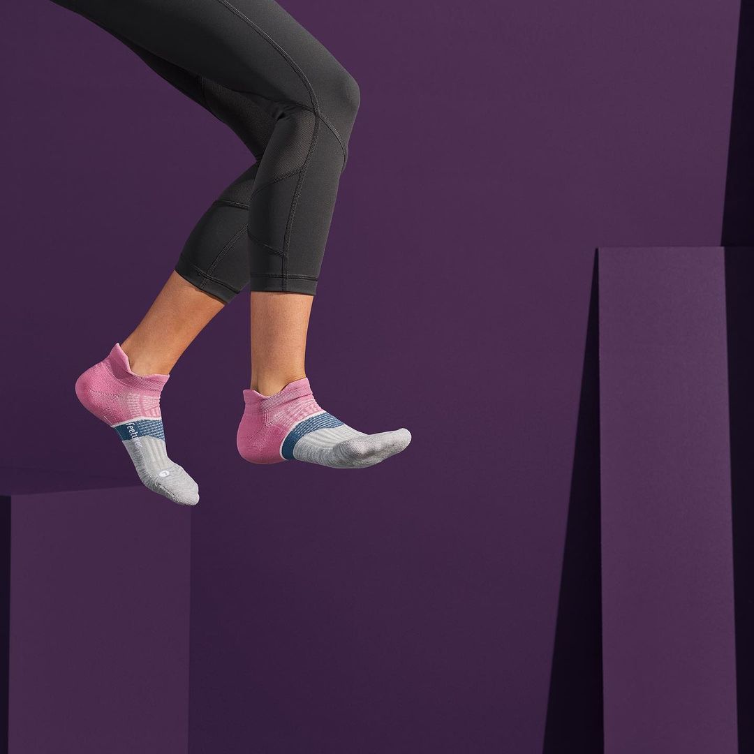 Feetures! Elite Ultra Light No-Show Tab Sock