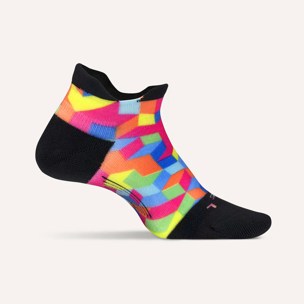Feetures Elite No Show Socks - Light Cushion
