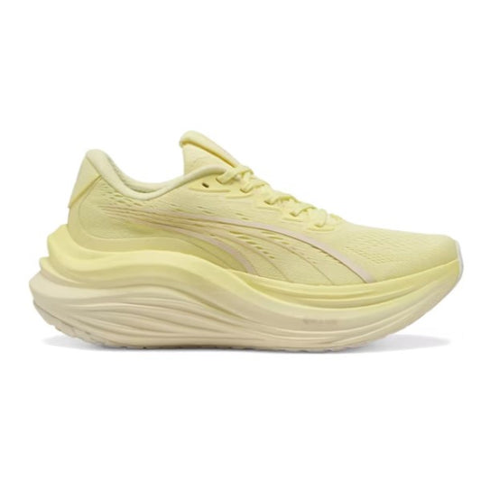 Womens Puma MagMax NITRO