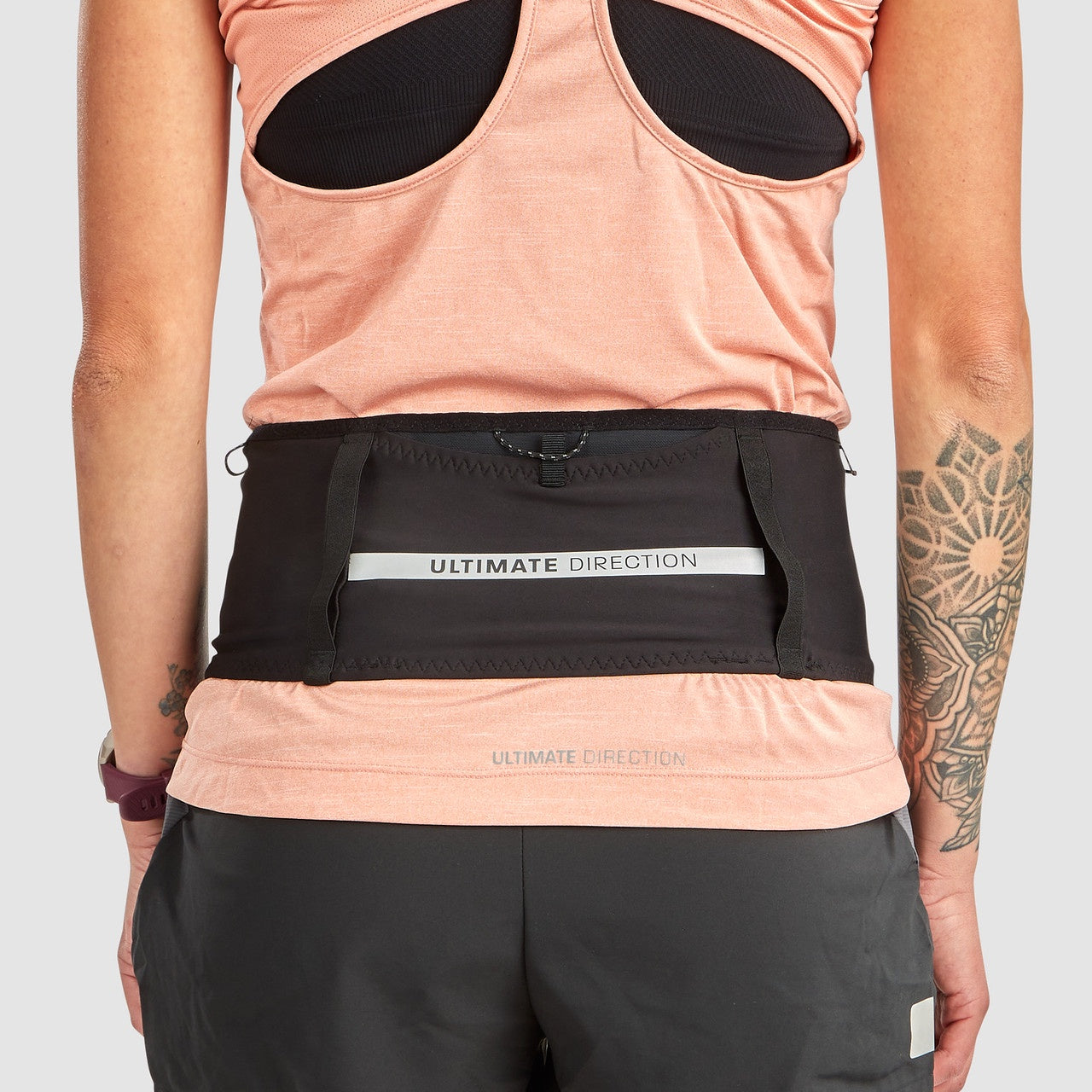 Ultimate direction outlet running belt