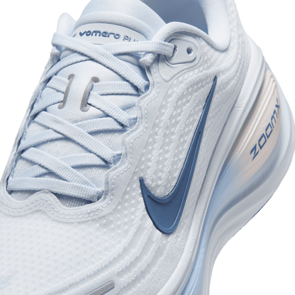 Womens Nike Air Zoom Vomero Plus  (B-Width)