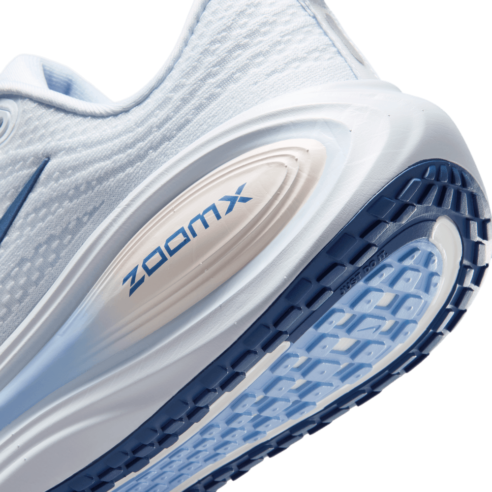 Womens Nike Air Zoom Vomero Plus  (B-Width)