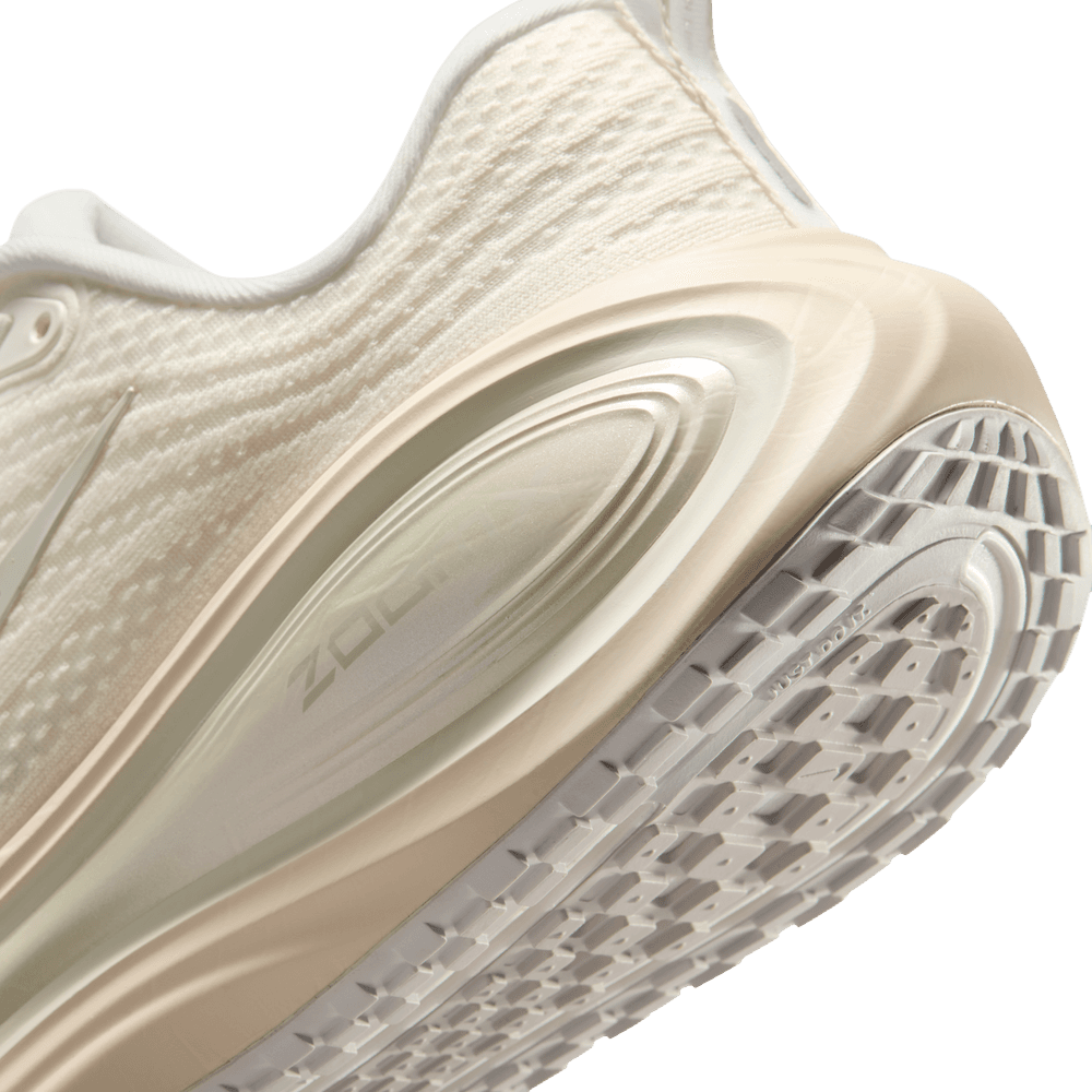 Womens Nike Vomero Plus ESS