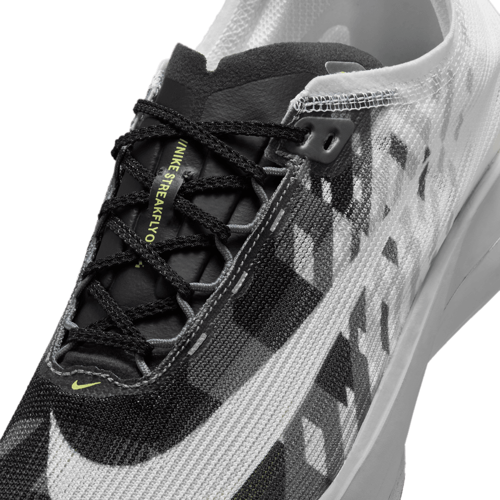 Nike Streakfly 2 SE
