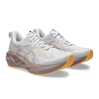 Womens Asics Novablast 5 (B-Width)
