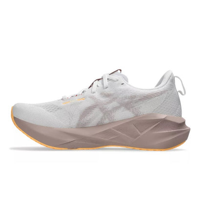 Womens Asics Novablast 5 (B-Width)