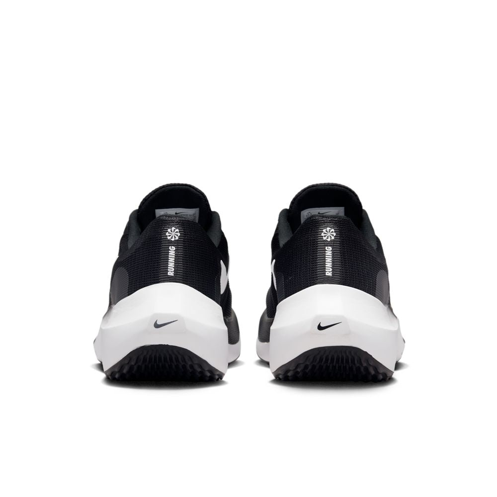 Nike zoom black on sale and white mens